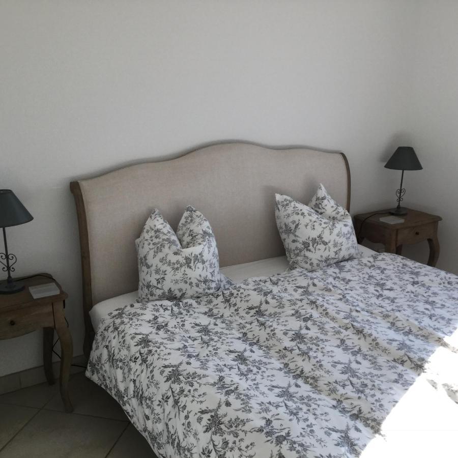 Sea View Apartment Марсилан Екстериор снимка